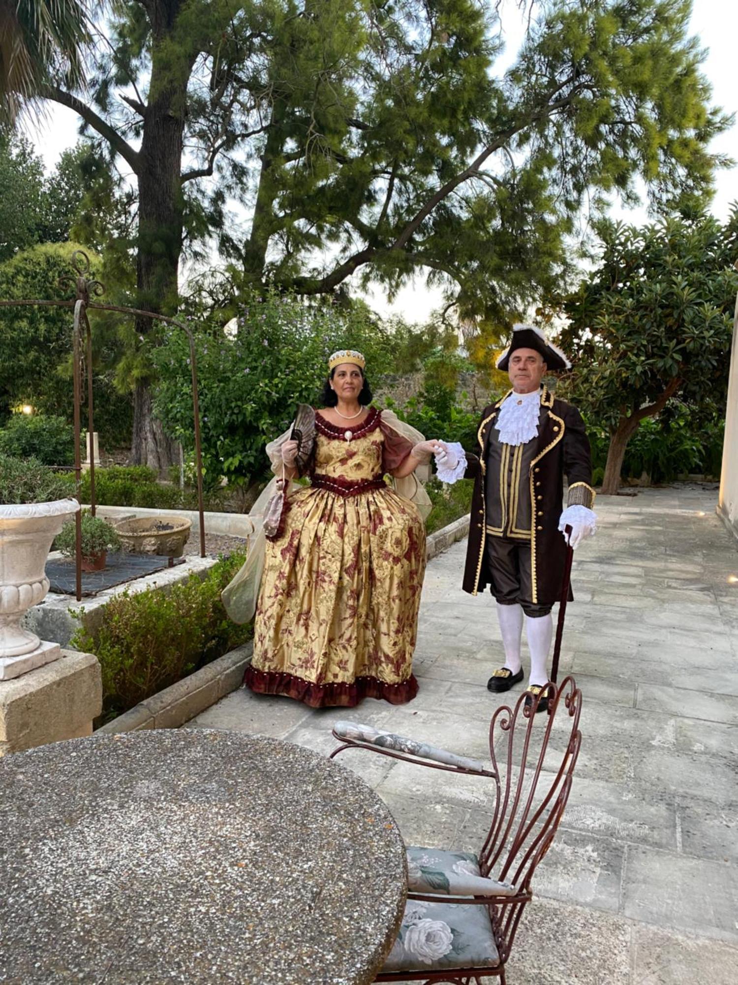 Palazzo De Carlo E Il Parco Dei 7 Pozzi Bed & Breakfast Лече Екстериор снимка