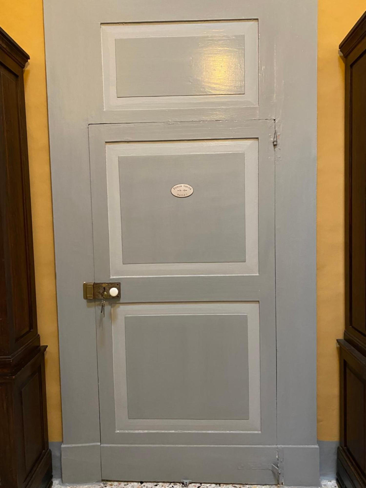 Palazzo De Carlo E Il Parco Dei 7 Pozzi Bed & Breakfast Лече Екстериор снимка